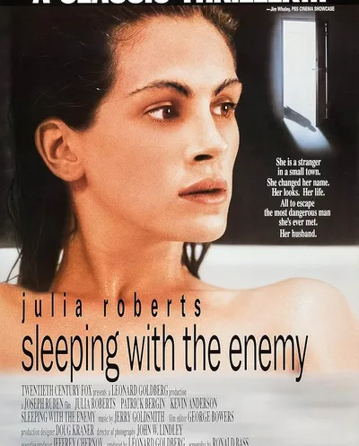 Póster de Durmiendo con su enemigo